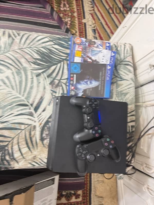 PS4 Slim 500 GB - 2 Controllers 5