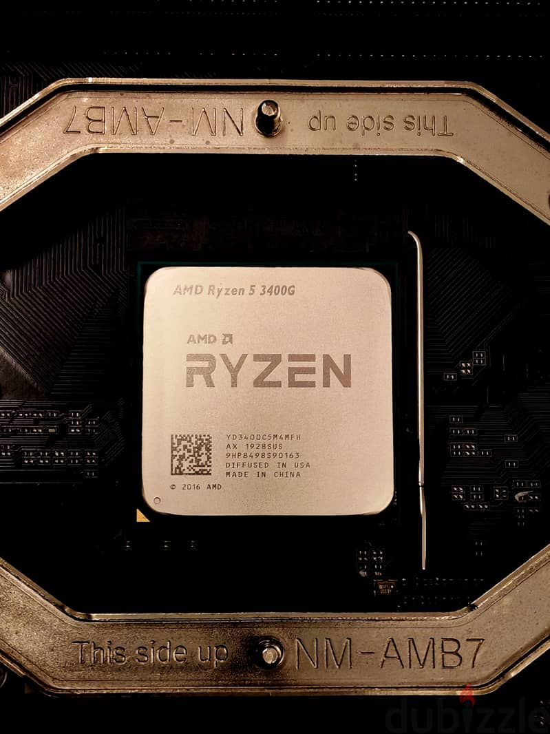 معالج AMD Ryzen 5 3400G 1