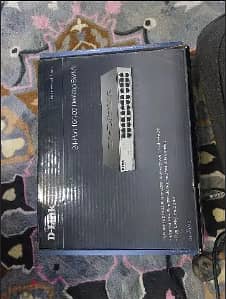 D-Link DES-1024D 24-Port Fast Ethernet Switch – Like New سويتش