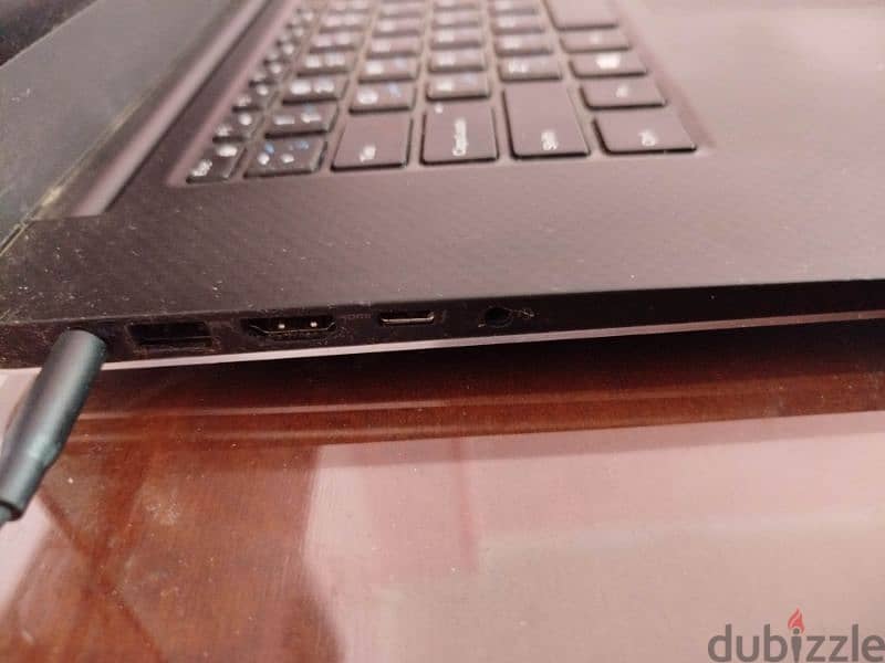 لاب توب ديل Xps9560بحالة الزيرو استعمال خفيف 7