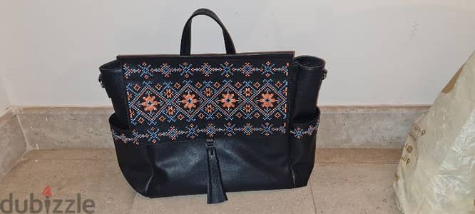 large bag for ladies with space for laptop