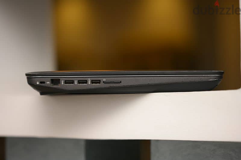 HP ZBOOK 17 G3 4