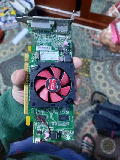 كارت فيجا amd radeon hd 7000 و معاه كنفرتر