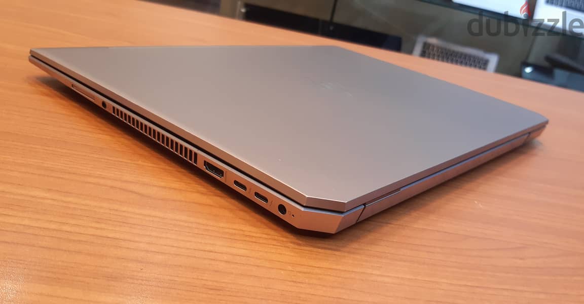 أجمل وأنحف لاب *HP Zbook g5 *Studio معدني فضي (معالج الجيل التاسع H) 4