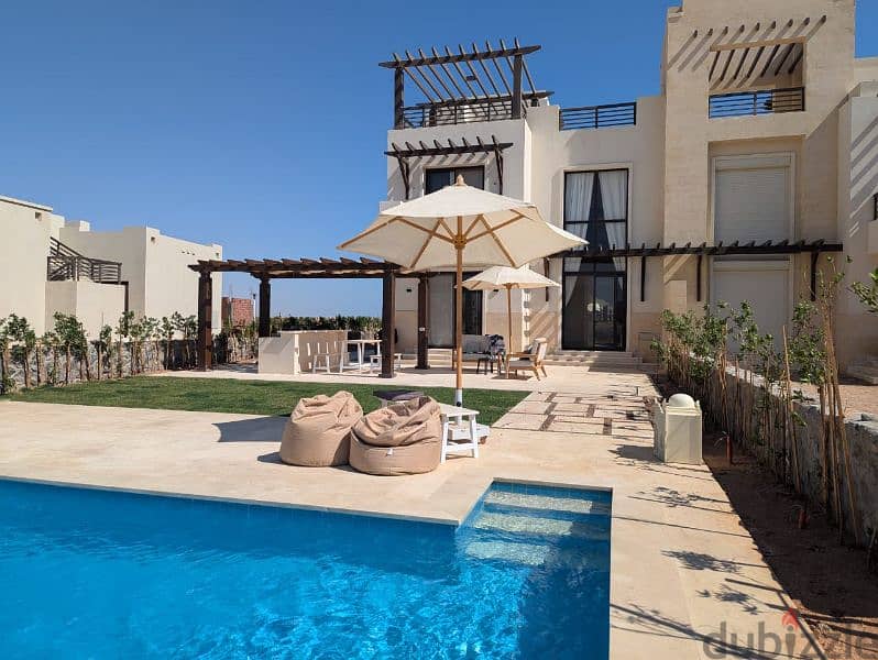 للإيجار فيلا ٣ غرف for rent villa three bedrooms in ancient sands 0