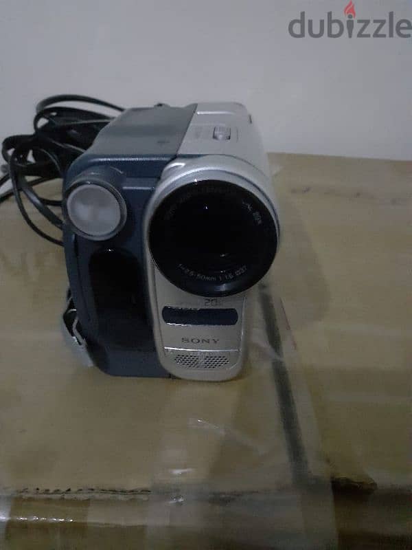 Sony handicam video camera 2