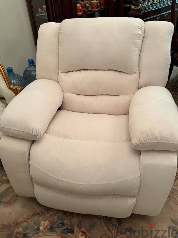 recliner chair lazy boy لازي بوي ركلاينر 4