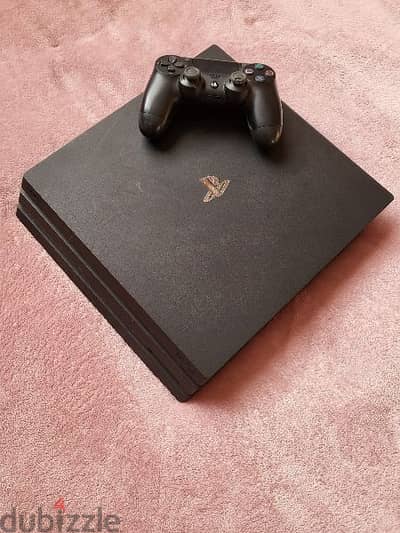 للبيع ps4 pro