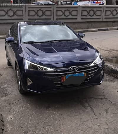 Elantra 2025 - أعلى فئه