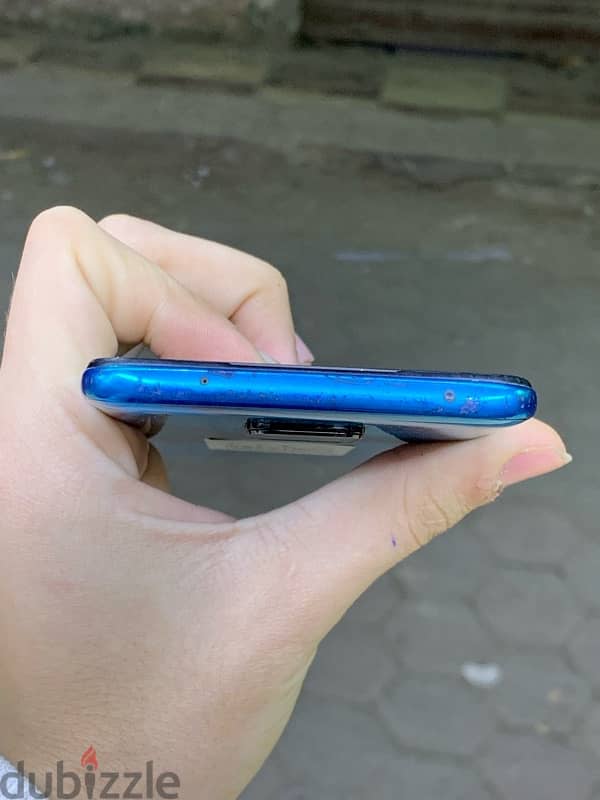 Redmi note 9s 6 Ram 128 مساحه 6