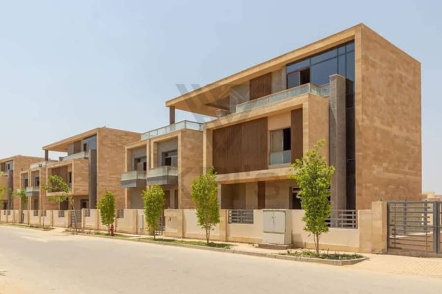 TownHouse with Prime View in Sarai | Special Price 0