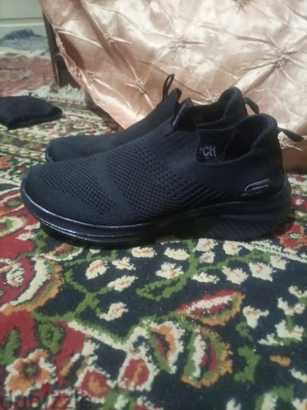 SKETCHERS. MEMORY. FOAM. . Siz. . 41 7