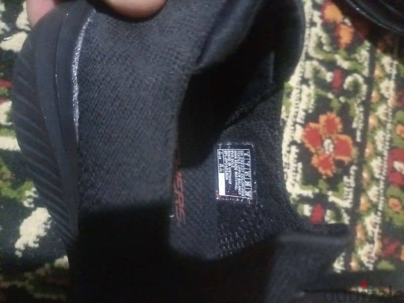 SKETCHERS. MEMORY. FOAM. . Siz. . 41 8