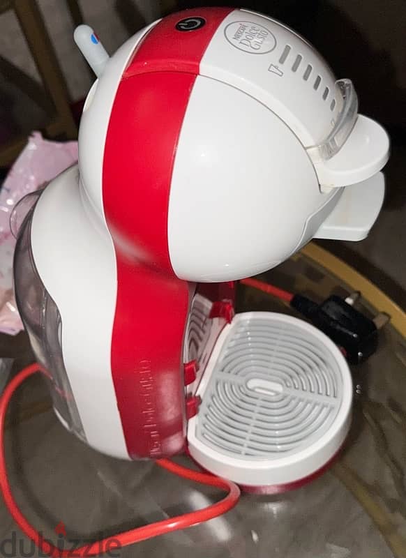 red Nescafé dolce gusto mini me coffee machine 4