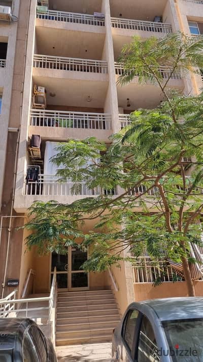 aapartment for Sale in Madinaty – Talaat Moustafa  Near Suez Road and Mostakbal City, 10 minutes to New Cairo, close to all services and main roads.