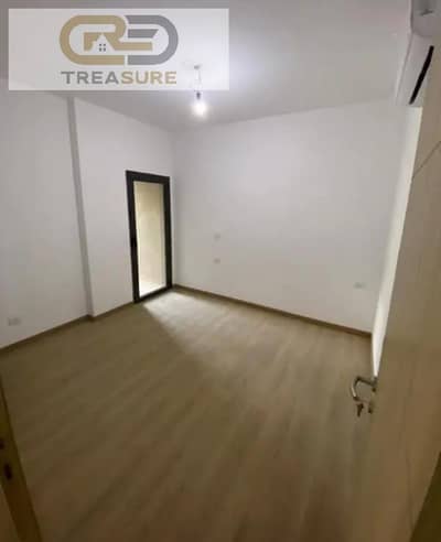 Apartment for rent in Fifth Square with Kitchen & Acs