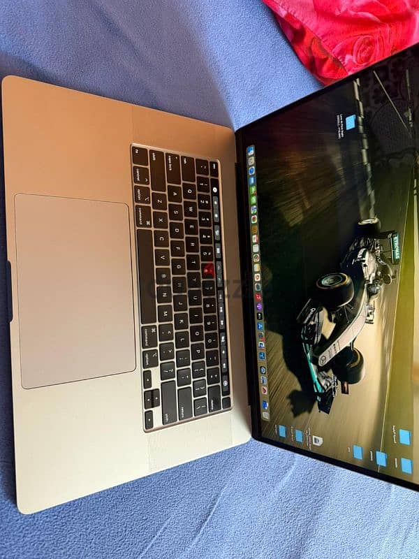 Mac book pro 16 inch 2019 1