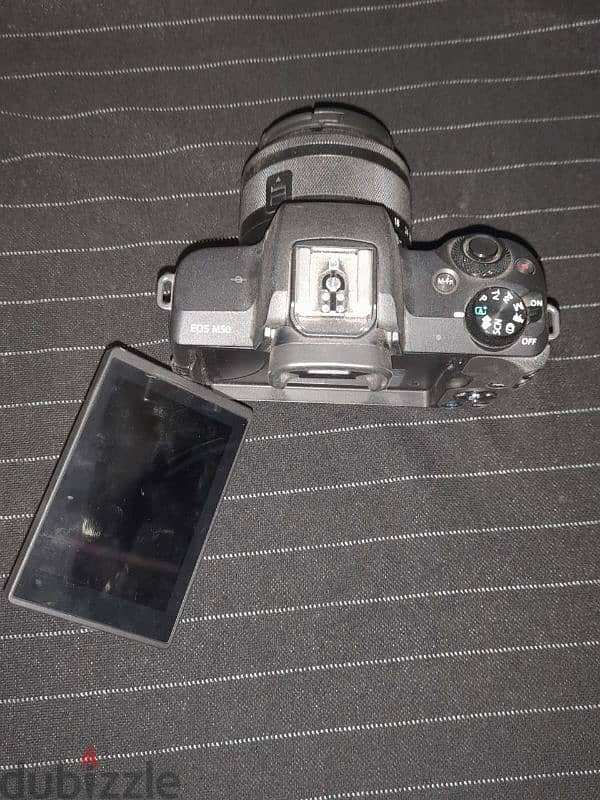 canon eos M50 mirror less بحالة ممتازة 6