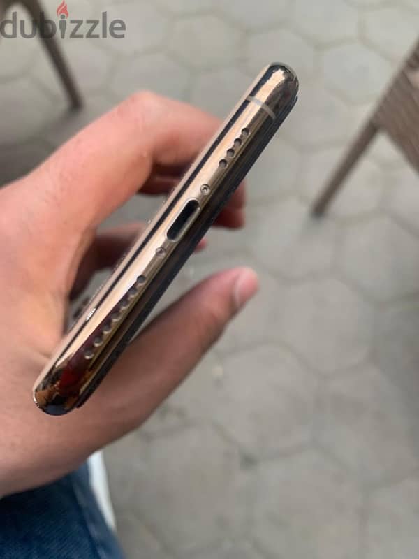 iPhone XS max 5