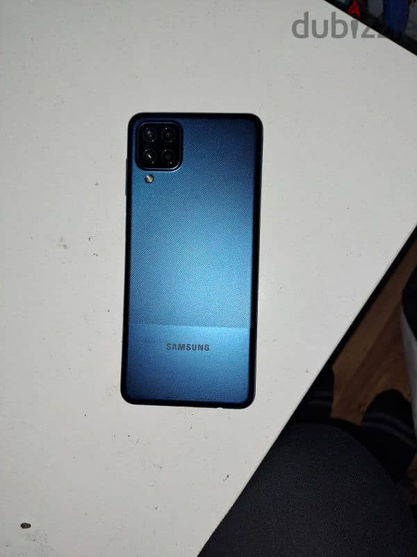 Samsung Galaxy a12 64gb 4gb ram 1