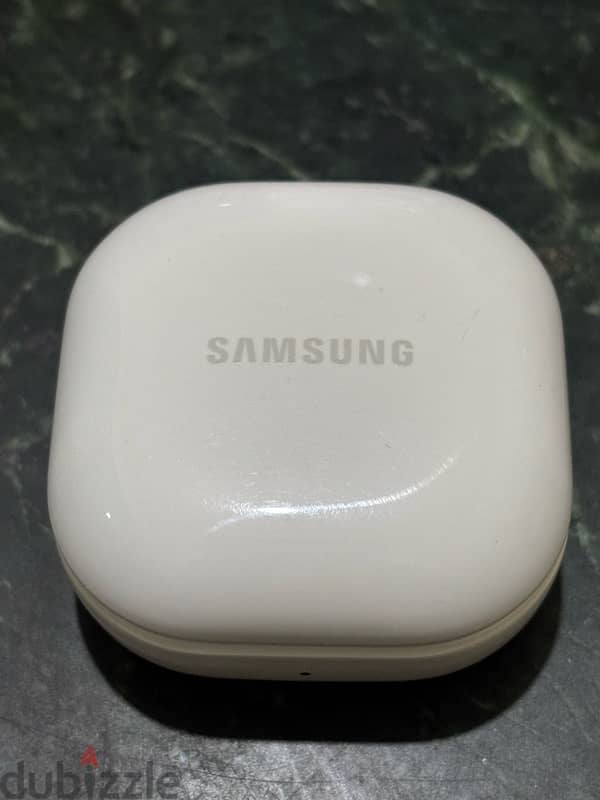 Samsung Buds2 3