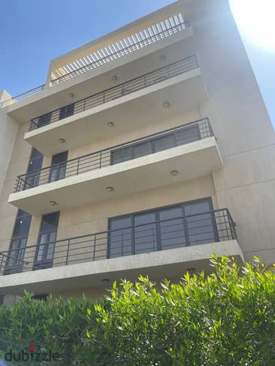 For sale, an apartment of 130 meters in Fifth Square from the Fifth Settlement Ceremony ((Resale))