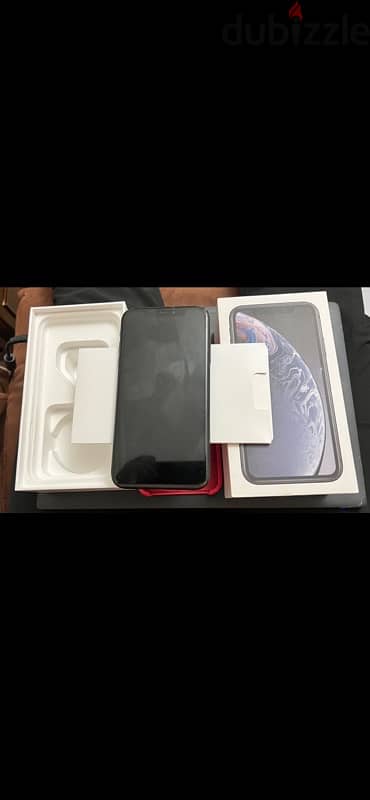 للبيع IPhone XR 64 GB بطارية 80%