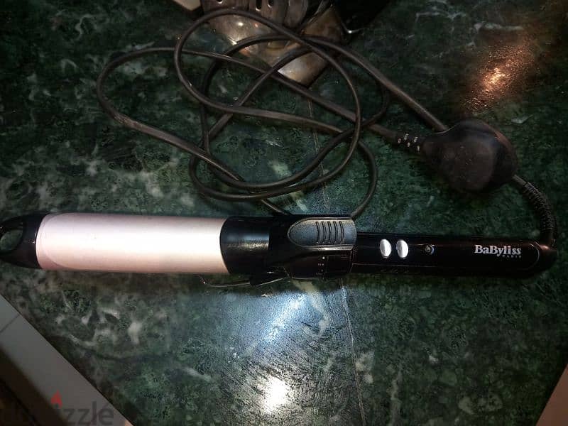 مكواه شعر كيرلي Babyliss وارد الخارج حالتها جديده بسعر حلو 0