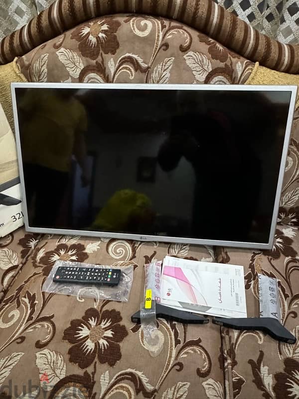 شاشه LG 32 بوصه ريسيفر داخلي استعمال خفيف 1