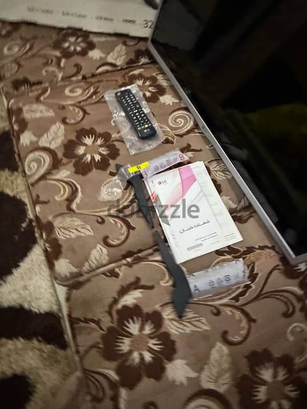 شاشه LG 32 بوصه ريسيفر داخلي استعمال خفيف 6