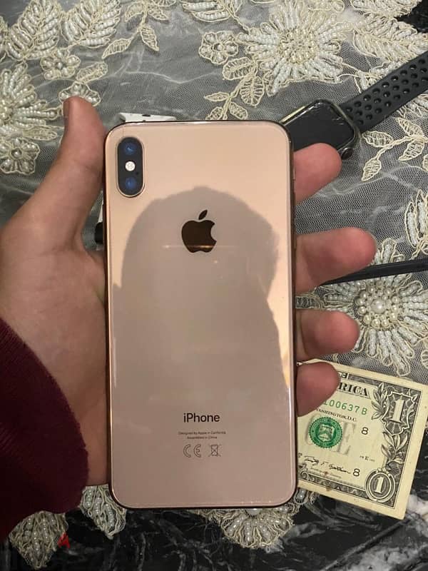 iPhone XS Max 1