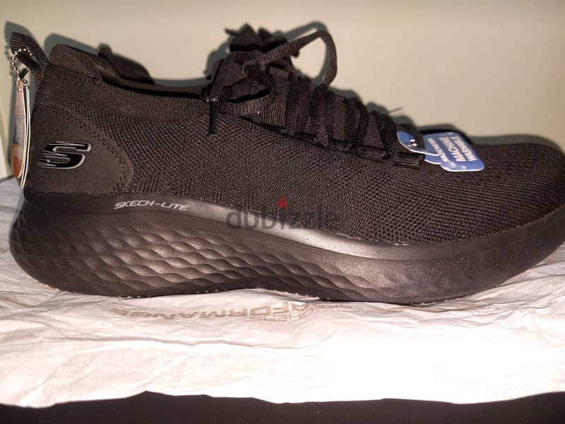 Skechers Skech-Lite, Air-Cooled, Memory Foam. Origenal. New. Size 42.5 0