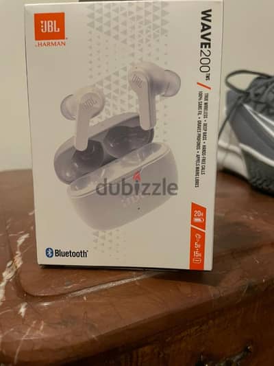 UNOPENED JBL Wave 200 – True Wireless, Sweat-Resistant, Premium Sound!