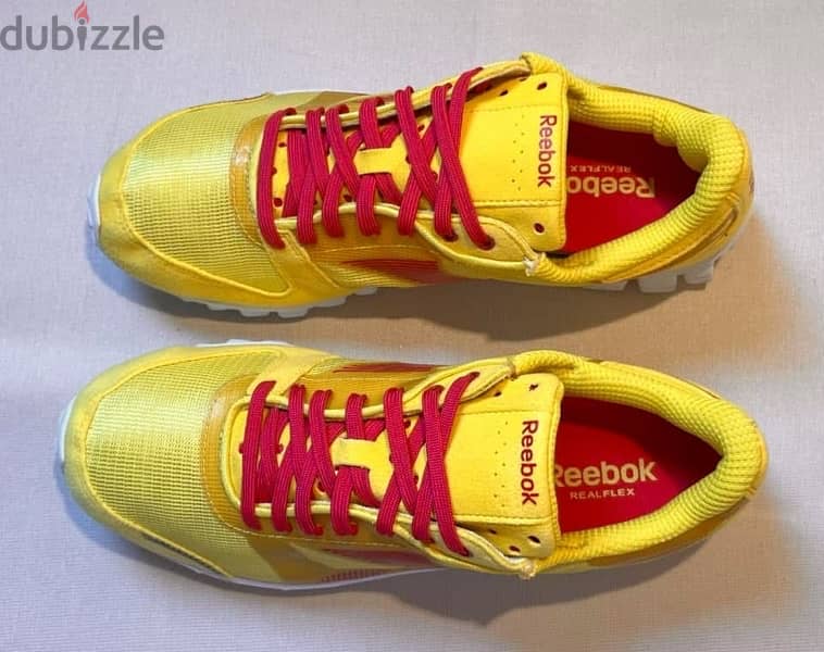 كوتشي Reebok اورجينال مقاس 38.5 جديد وارد من الخارج 1