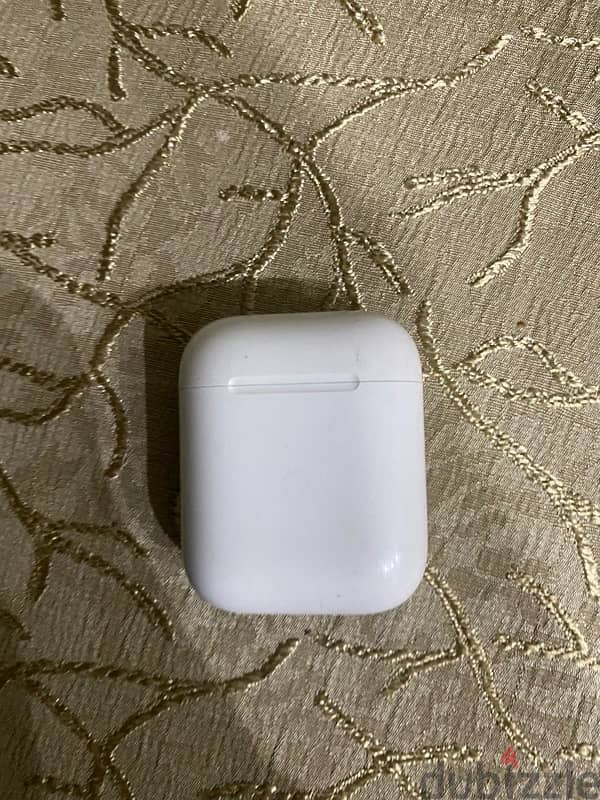 AirPods 0