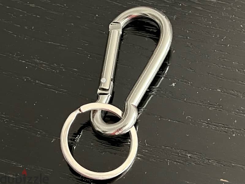 Metal Carabiner / Keychain - حلقة خطاف معدن 1