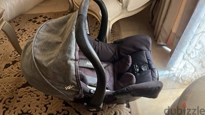 joie car seat with very good condition 2