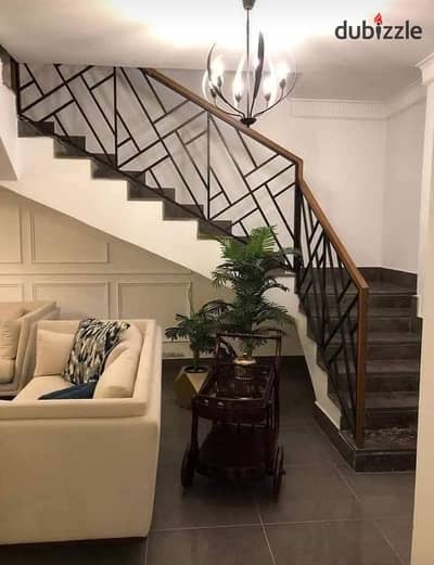 With a down payment of 1,300,000 for sale, a duplex with a roof, fully finished, with air conditioners, in a full-service, residential area in the Fif