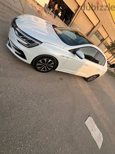 Renault Megane 2022 1.3L Signature Turbo