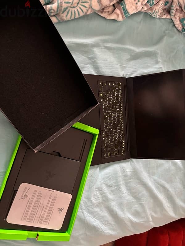 RAZER BLADE STEALTH 13 LAPTOP 4