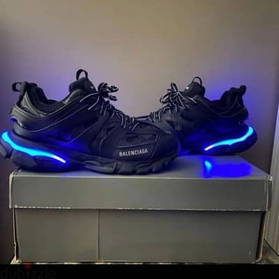 Balenciaga track led