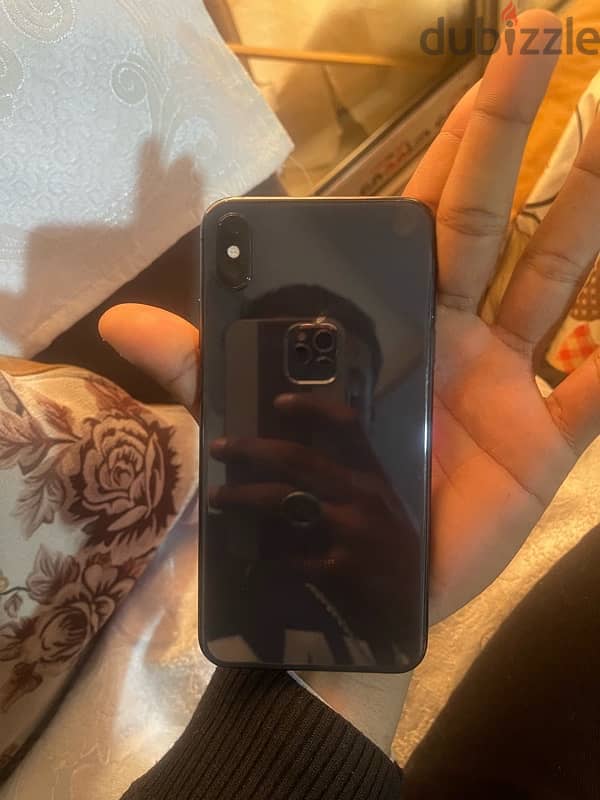 ايفون Xs Max 256بطاريه 81 ممعوش غير الشاحن الاصلي 0