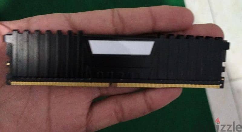 رامه Corsair 8 gb 1