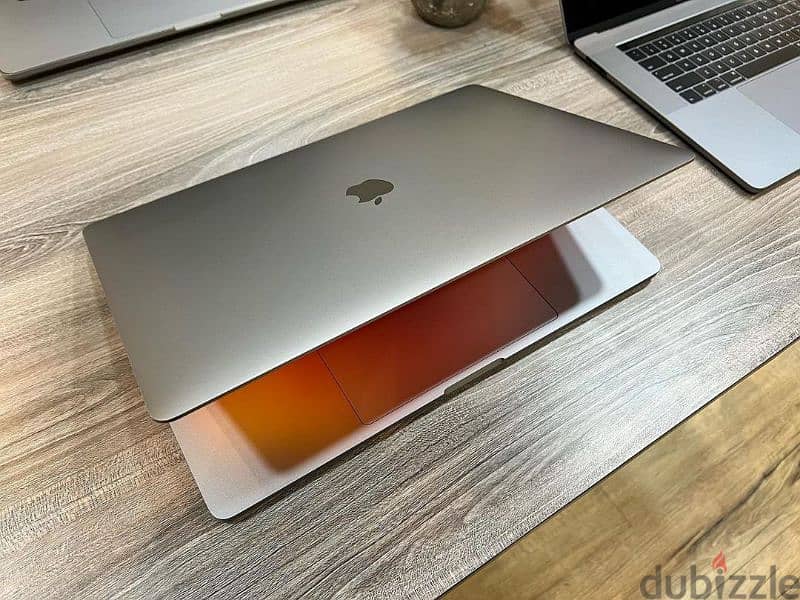 Mac book Pro 2019 16inch زيرو 2