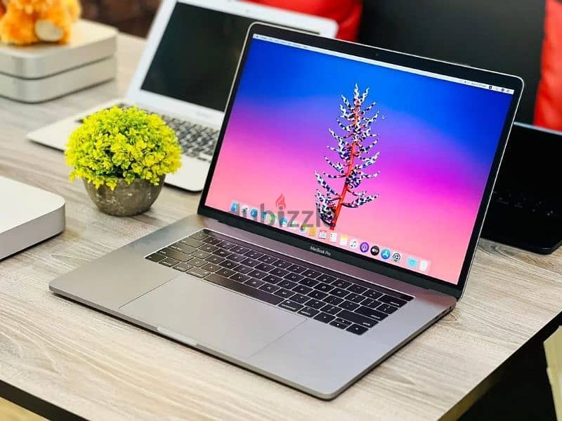 Mac book Pro 2019 16inch زيرو 3