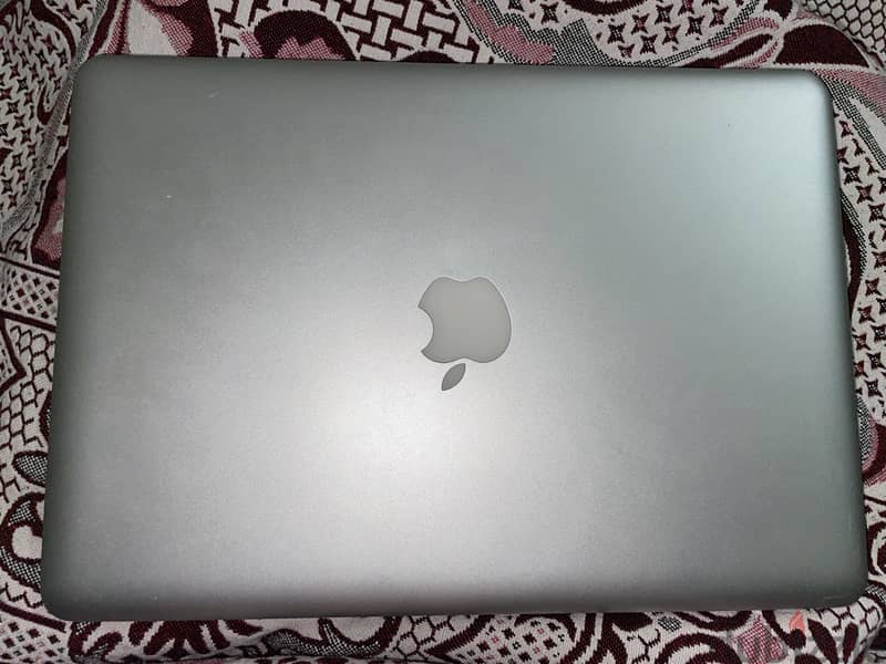 MacBook Pro 0