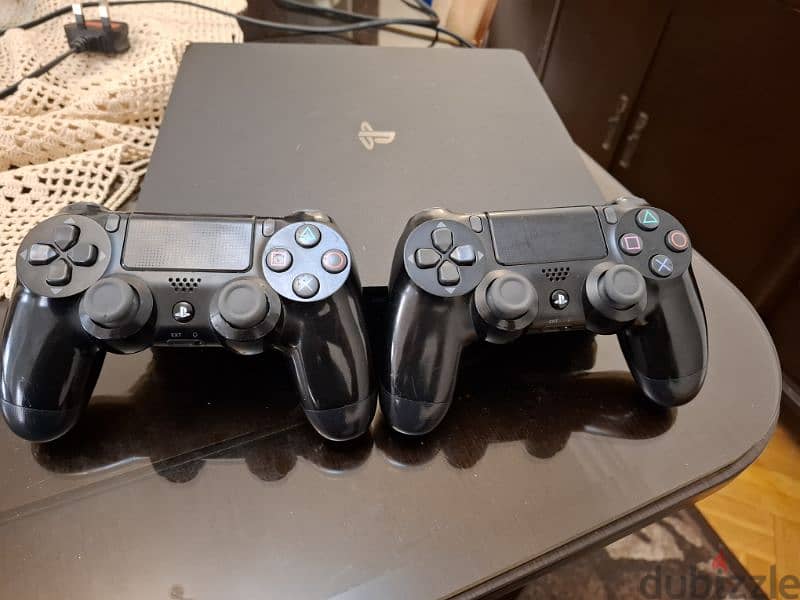 PS4 1 tera slim console 1