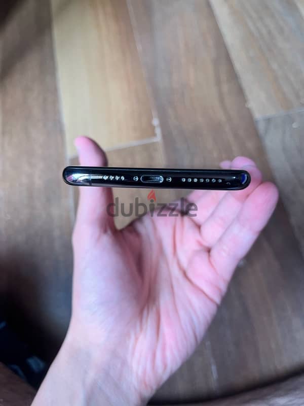 iphone 11 pro max ايفون ١١ برو ماكس 4