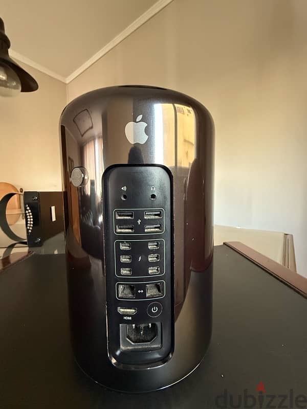 Mac Pro (Late 2013) 9