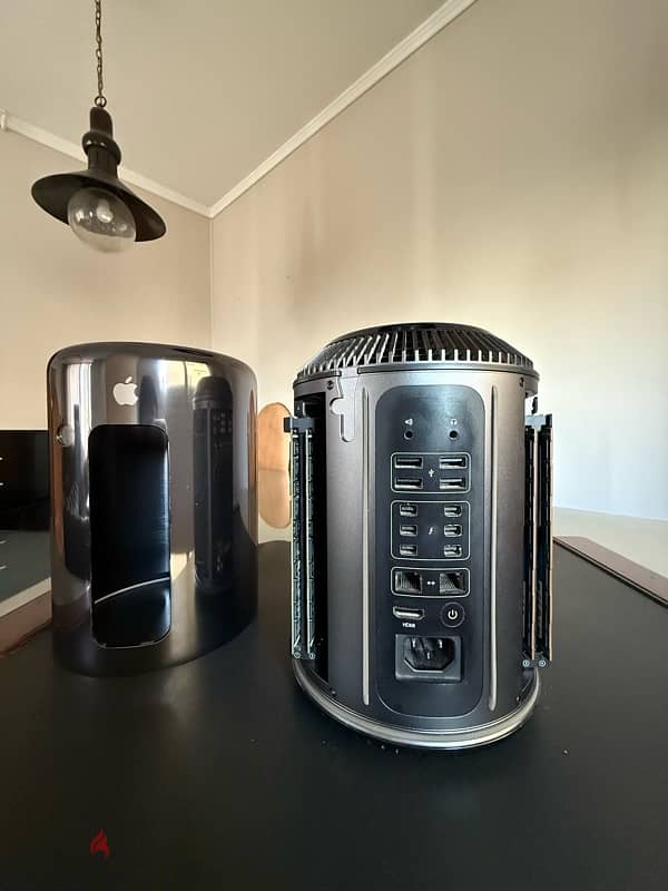 Mac Pro (Late 2013) 11